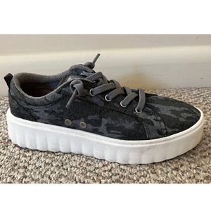 Roxy Platform Sneakers
